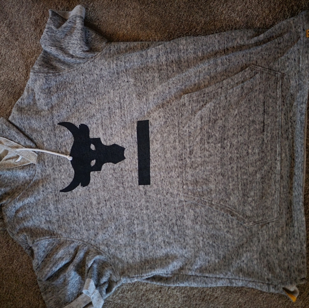 Project Rock Under Armour Half sleeve hoodie